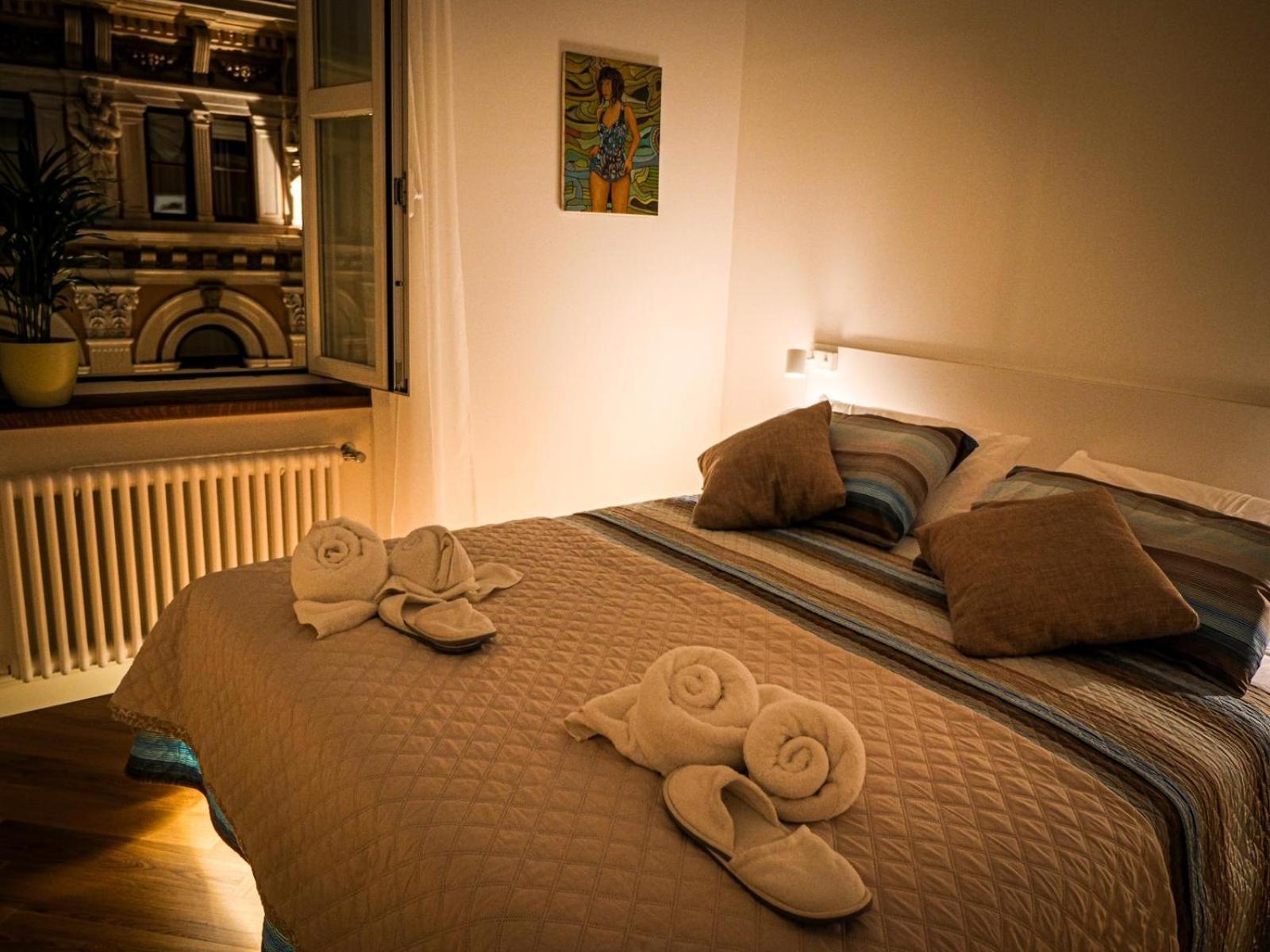 Casa Vacanze Trieste - Vista Piazza Unita Zewnętrze zdjęcie