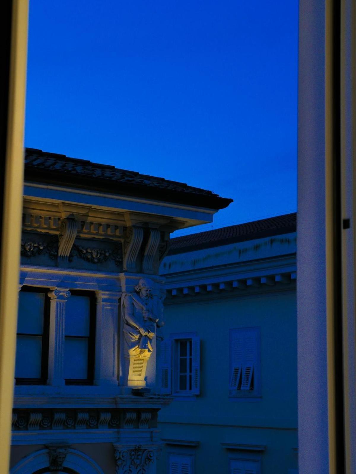 Casa Vacanze Trieste - Vista Piazza Unita Zewnętrze zdjęcie